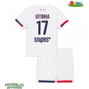 Paris Saint-Germain Vitinha #17 Bortaställ Barn 2025-26 Kortärmad (+ Korta byxor)